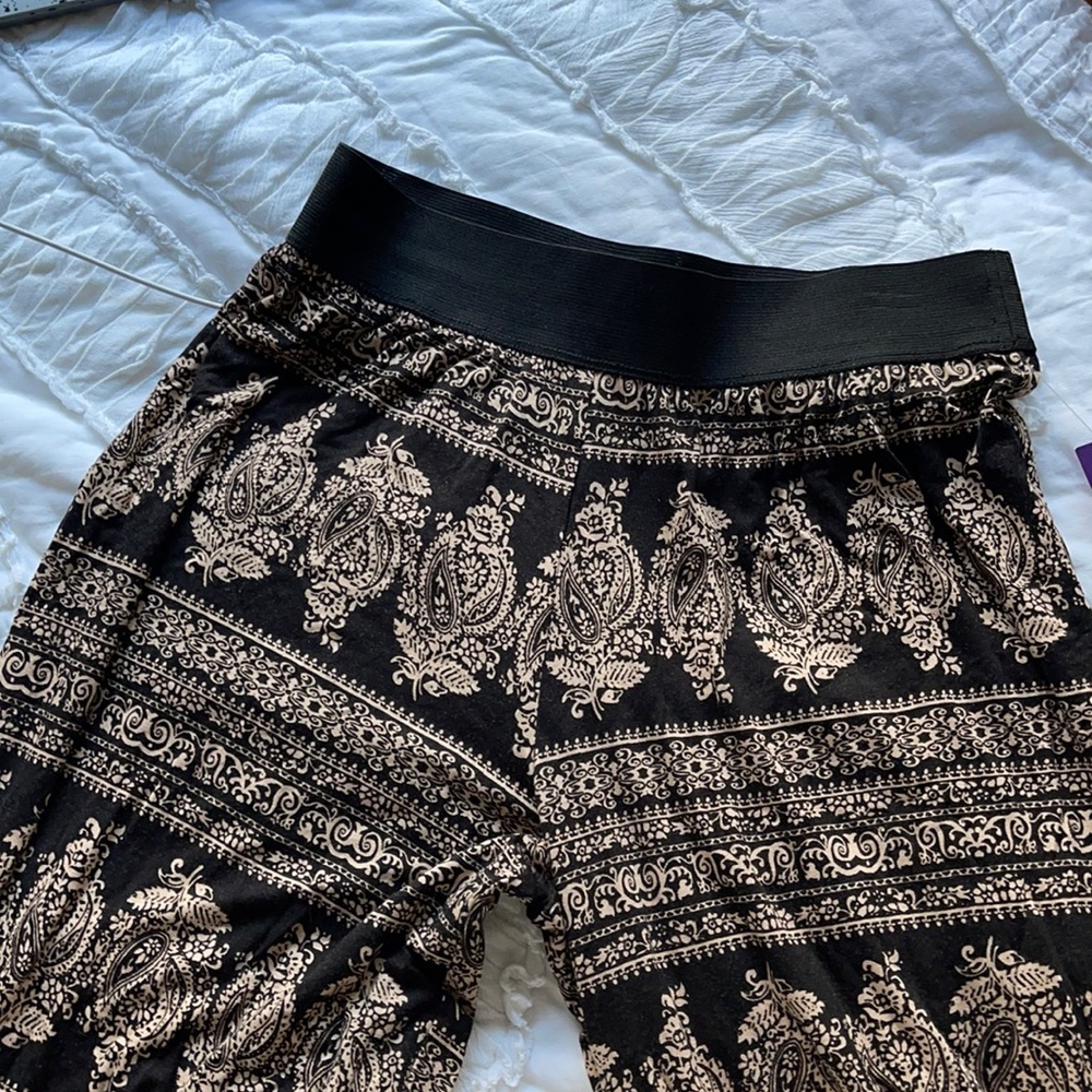 BELL BOTTOM STRETCHY PANTS